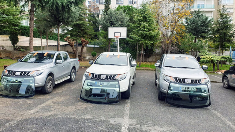 Mobil Oto Cam Değişimi